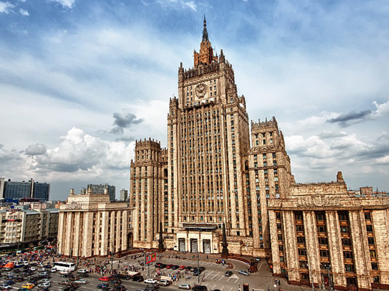 МИД РФ отменил консультации с Госдепом из-за новых антироссийских санкций
