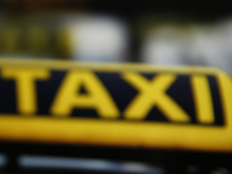 В Киеве каждое третье такси является нелегальным