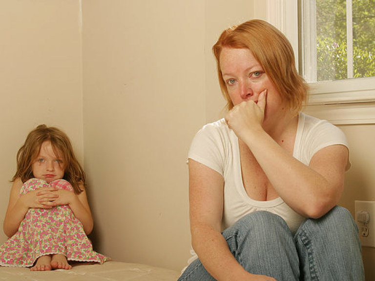 Психолог: Извиняясь перед детьми, родители лишают их ощущения безопасности