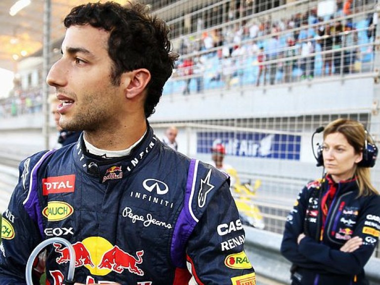 Формула-1: Риккиардо выиграл «Гран-при Азербайджана»