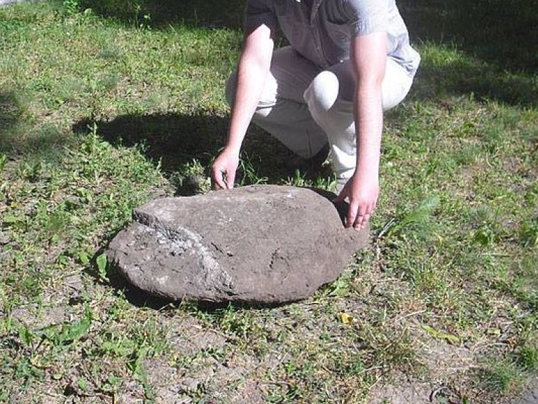 На Полтавщине обнаружена каменная реликвия бронзового века (ФОТО)