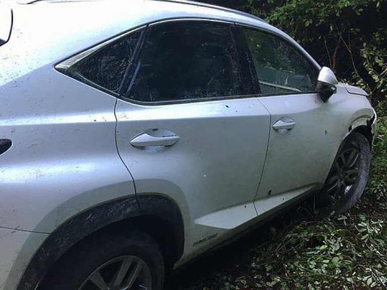 На украинско-венгерской границе водитель Lexus травмировал пограничника (ФОТО)