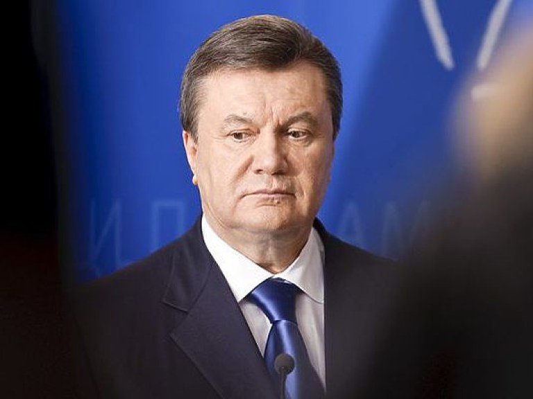 В суде зачитали обвинительный акт по делу Януковича