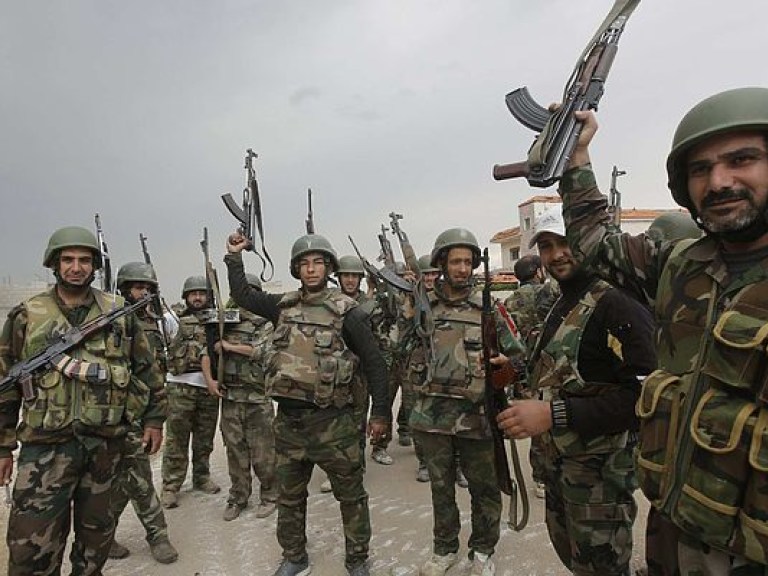 Войска коалиции окружили сирийскую Ракку