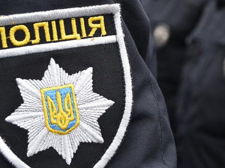 Во Львове неизвестный оставил возле школы «взрывное» устройство – полиция