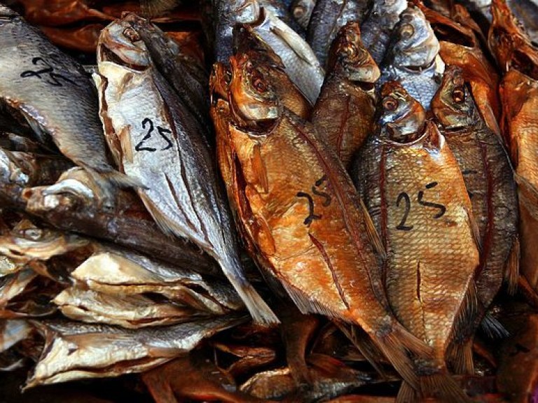Украинские супермаркеты превратились в центры продажи браконьерской и некачественной рыбы – эксперт