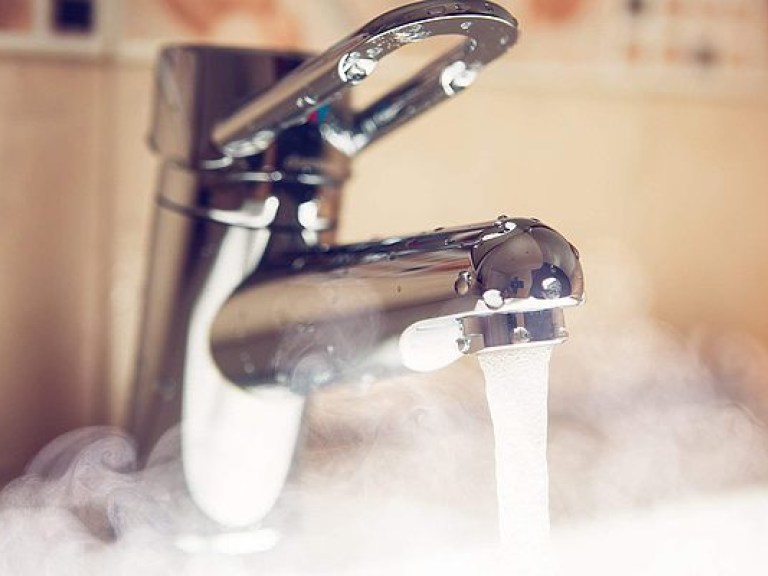 НКРЭКУ повысила тариф на поставку горячей воды для «Киевэнерго»