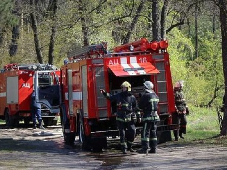 В центре Киева произошел пожар в жилом доме, пострадали два человека (ФОТО)