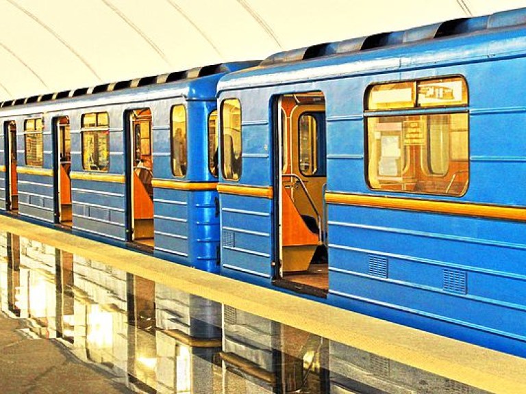 Киевлянам рассказали, сколько еще ждать строительства метро на Троещину