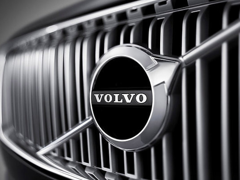 Volvo планирует отказаться от производства автомобилей с ДВС до 2025 года