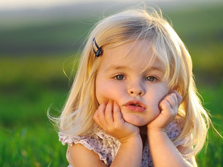 Психолог: Современные дети становятся все менее и менее счастливыми