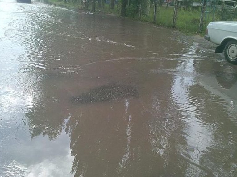 В Одесской области из-за ливневых дождей затопило курорт «Коблево» (ФОТО)