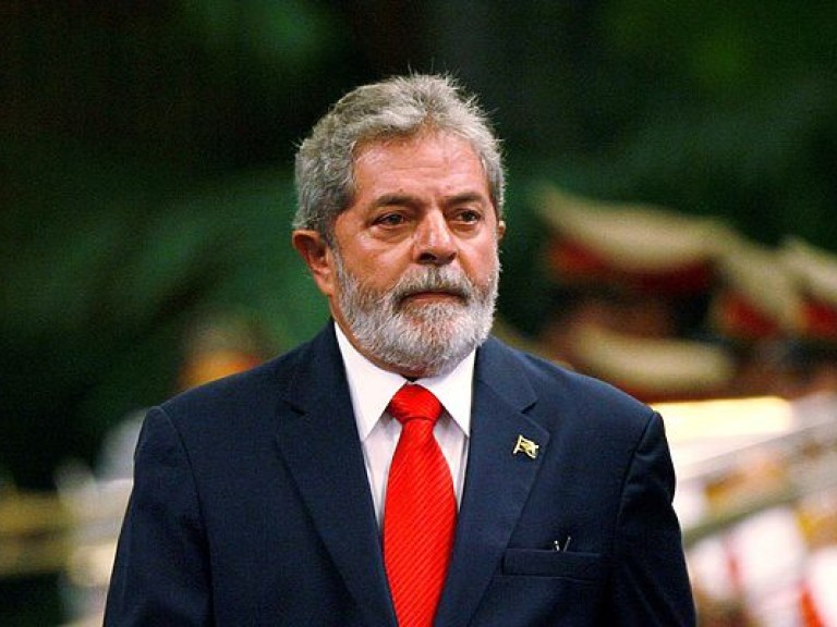 Бывшего президента Бразилии приговорили почти к 10 годам тюрьмы