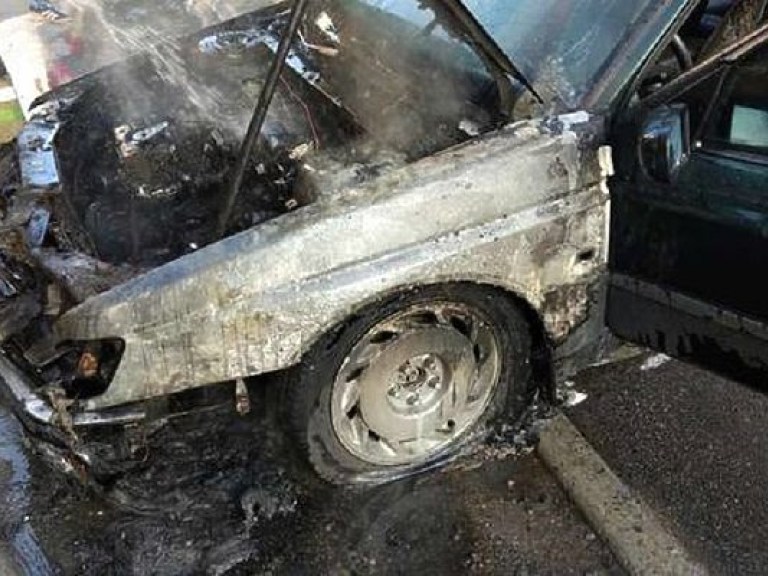 За сутки в Киеве сгорели три авто (ФОТО)