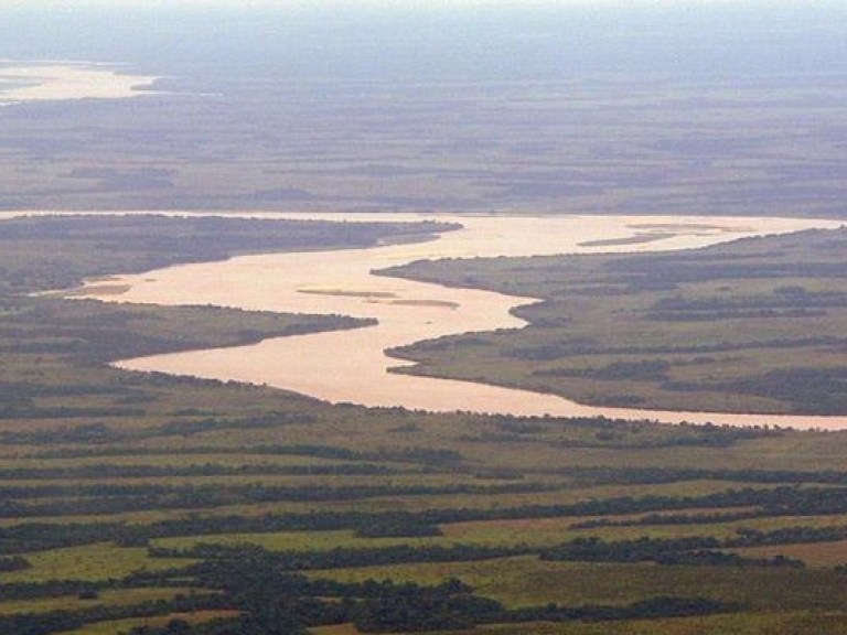 В Конго на реке Касаи затонуло судно, погибли 27 человек (ФОТО)
