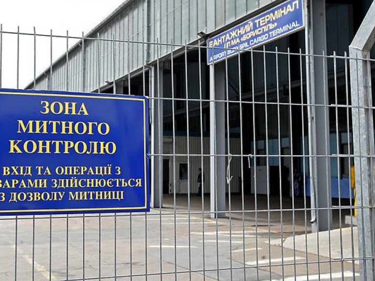 Сотрудники, которые приняли незаконное решение, будут уволены – начальник Одесской таможни Власов