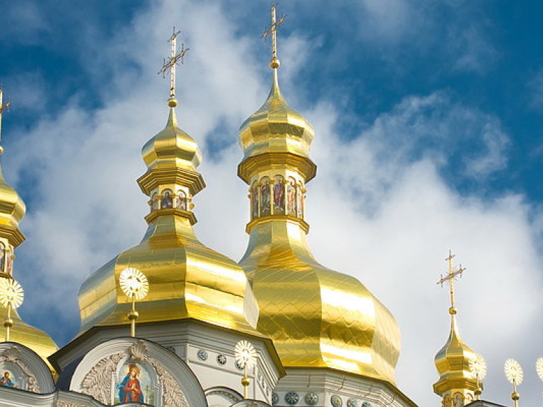 Сегодня православная церковь отмечает день памяти святых царственных мучеников