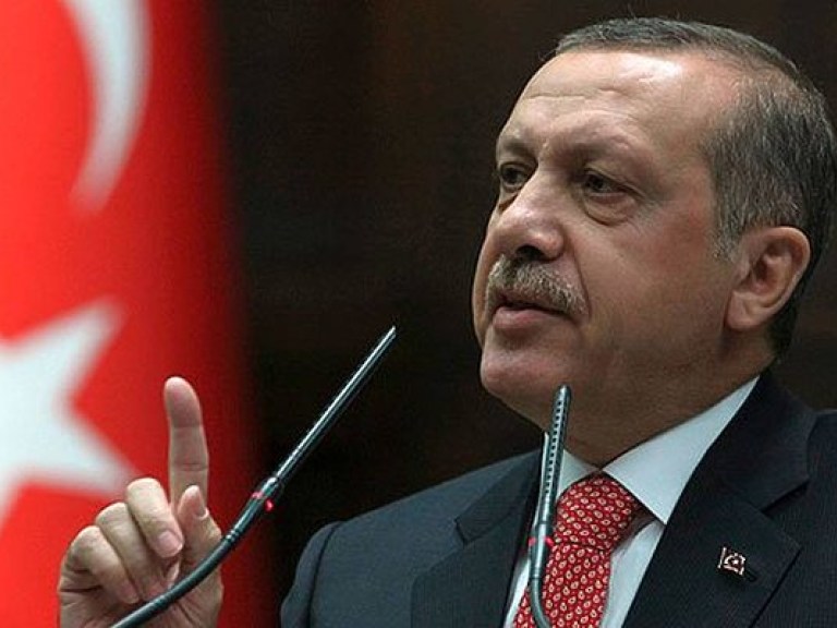 Продлевая режим ЧП в Турции, Эрдоган совершает политическое самоубийство  – эксперт
