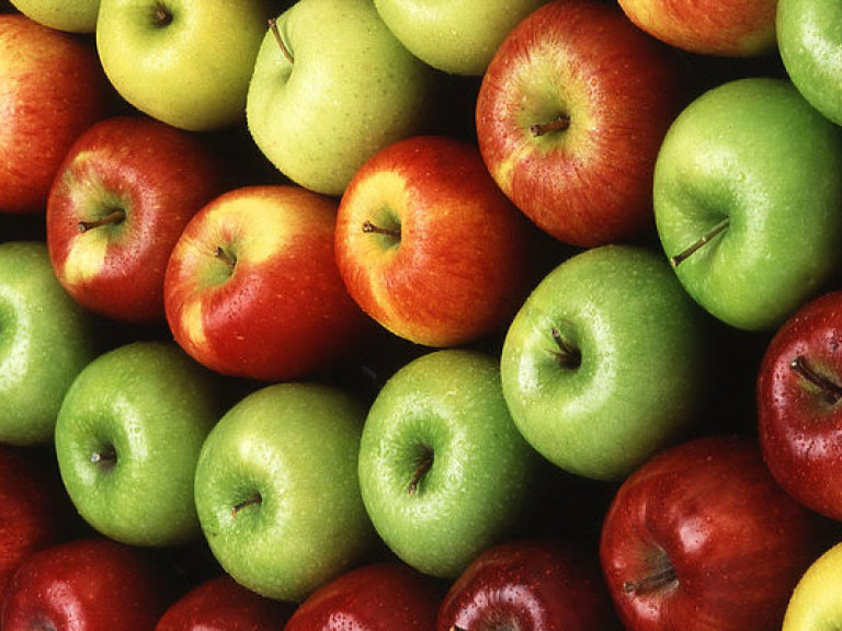 В Украине продолжат дорожать яблоки – эксперт