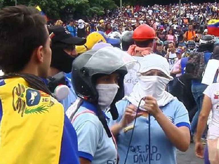 В Венесуэле оппозиция объявила новую общенациональную забастовку