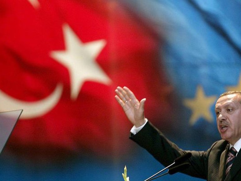 Эрдоган отправился с визитом в страны Персидского залива для урегулирования кризиса по Катару