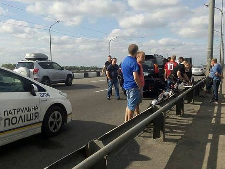 В Днепре водитель Lexus обстрелял автомобиль с беременной женщиной и ребенком (ФОТО, ВИДЕО)