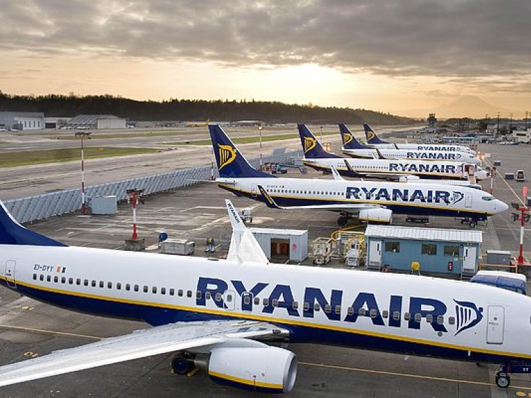 Ryanair планирует снизить тарифы на перелеты