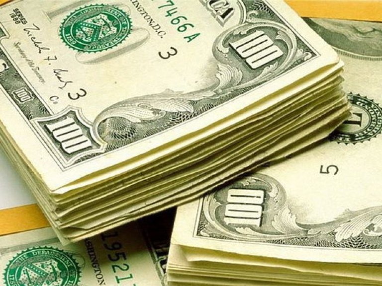 НБУ установил официальный курс на уровне 25,82 гривны за доллар