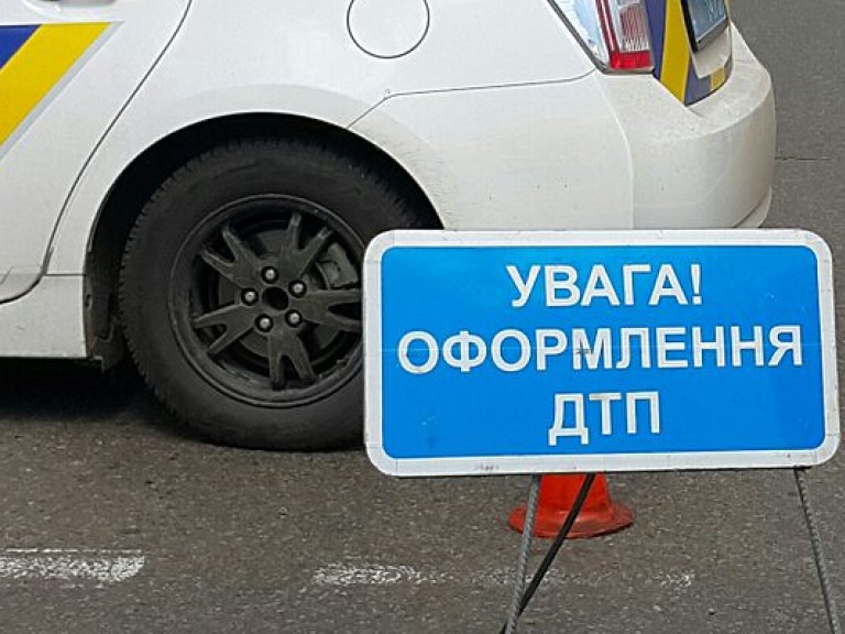 Во Львовской области в результате ДТП погибли два человека, пятеро травмированы (ФОТО)