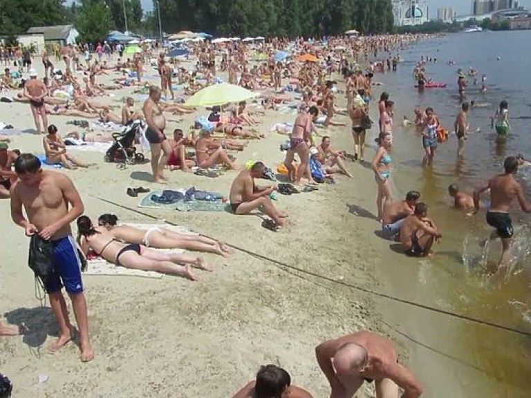 11 пляжей в Киеве работают, но от купания лучше отказаться из-за кишечной палочки – «Плесо»