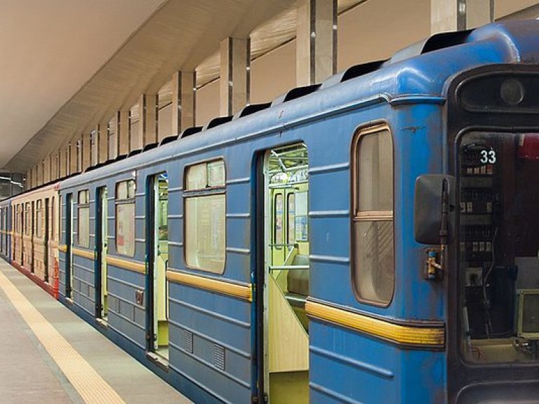 Вечером в Киеве ограничат вход на некоторые станции метро из-за футбольного матча