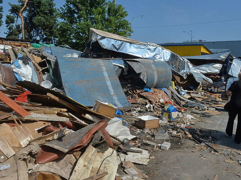 Взрыв в многоэтажке на Голосеево: жители 19 разрушенных квартир просят предоставить жилье