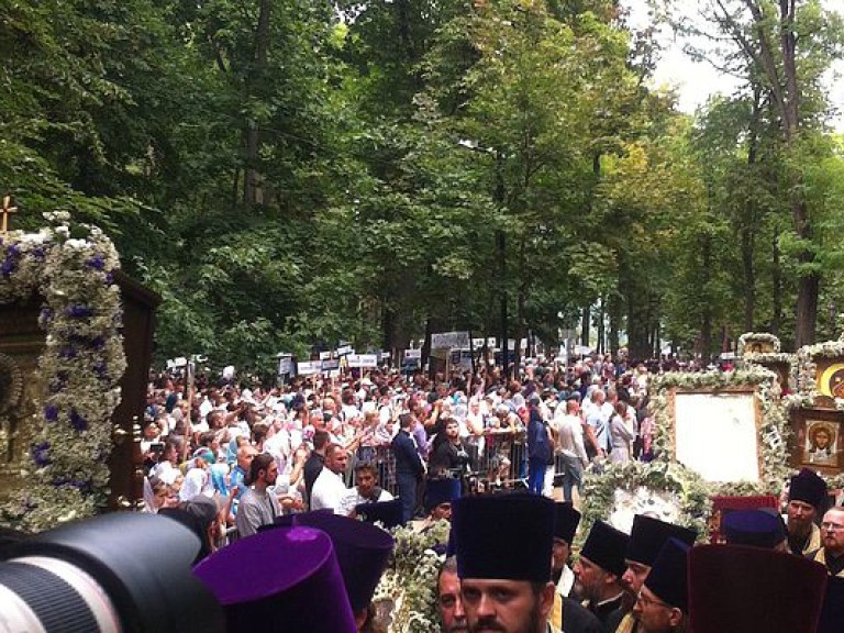 В Киеве проходит Крестный ход