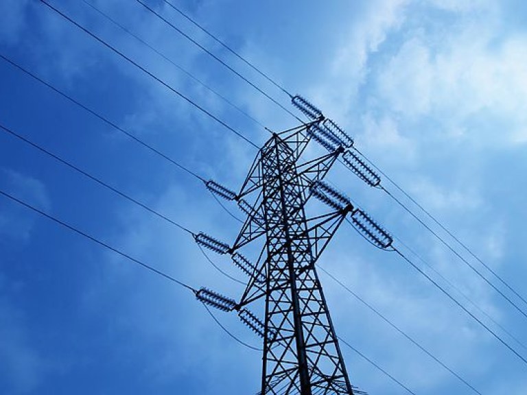 Прекращение поставок электроэнергии на Донбасс может спровоцировать эскалацию напряженности &#8212; эксперт