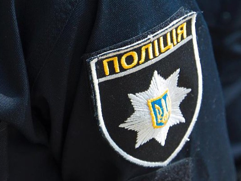 В Харькове грабители украли более 300 тысяч гривен и ранили мужчину – полиция