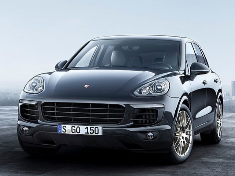 Власти Германии требуют отозвать 22 тысячи Porsche Cayenne