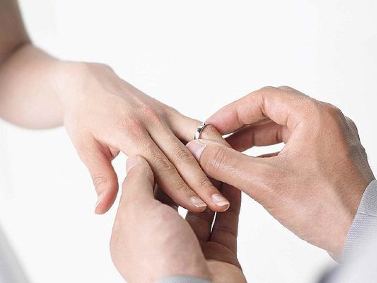 В Украине по проекту «Брак за сутки» поженились уже 12 тысяч пар
