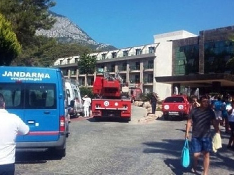 Украинцы во время пожара в турецком отеле не пострадали &#8212; МИД