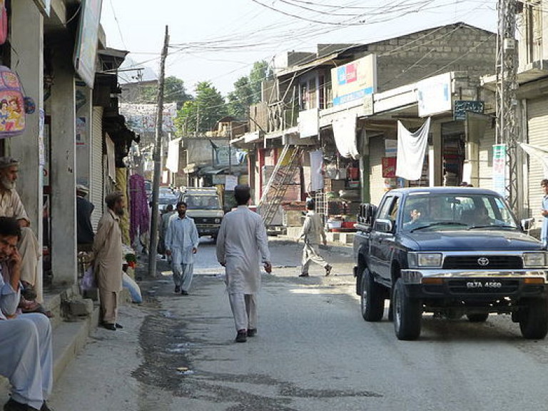 В Пакистане обрушилась крыша в семинарии, шесть воспитанников погибли
