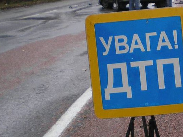 В полиции Киева опровергли информацию о машине, влетевшей в толпу людей на остановке