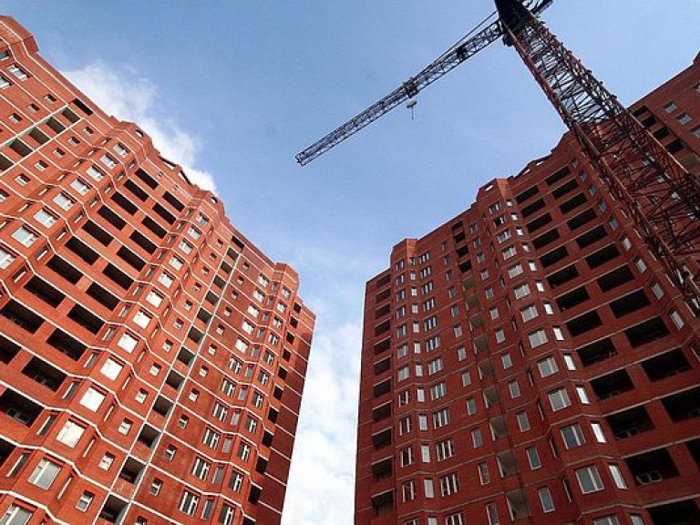 С. Костецкий: «Министры и чиновники сейчас боятся покупать квартиры»