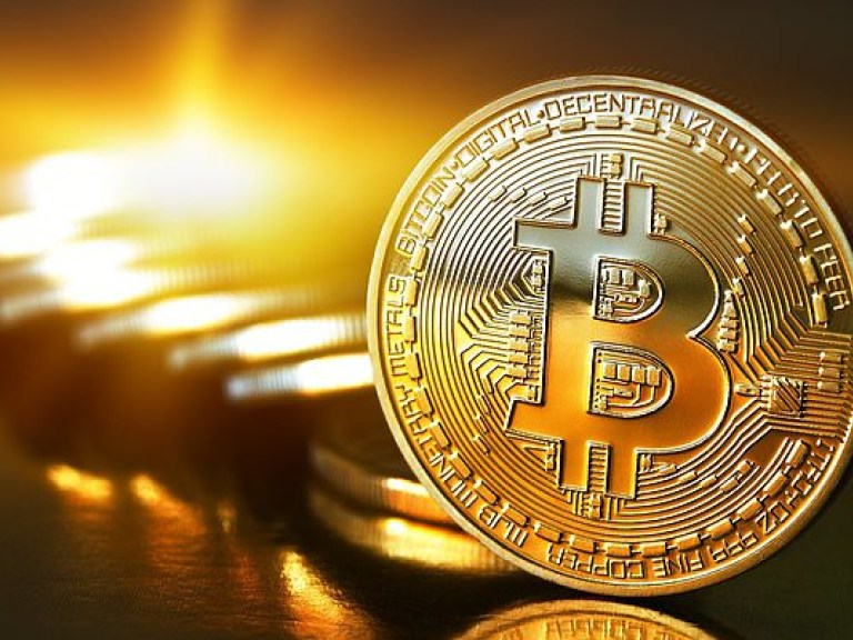 Bitcoin начнут активно продавать на улицах Киева