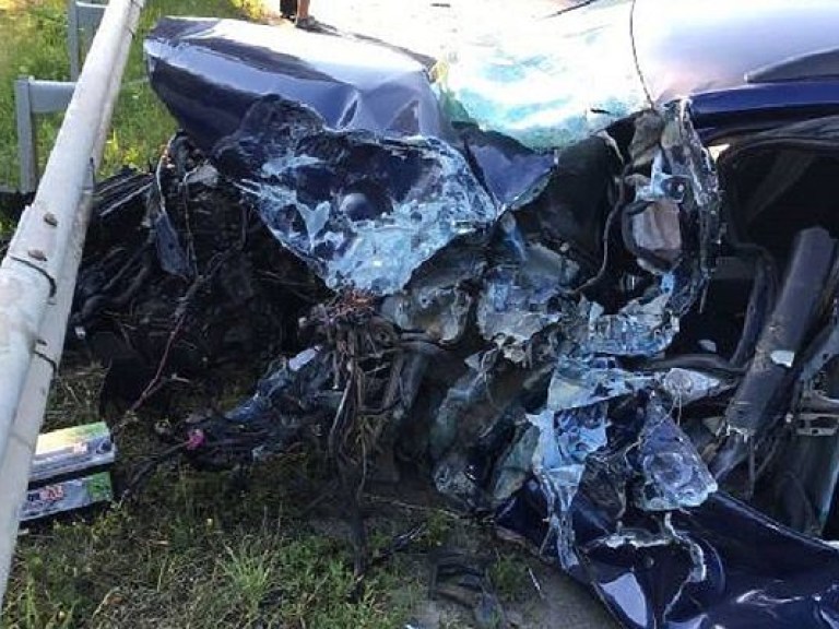 На трассе «Львов-Краковец» маршрутка попала в ДТП, пострадали двое водителей и пассажир (ФОТО)