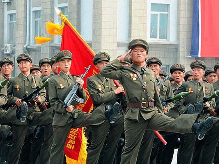 КНДР демонстрирует свою мощь на случай военных вторжений &#8212; политолог