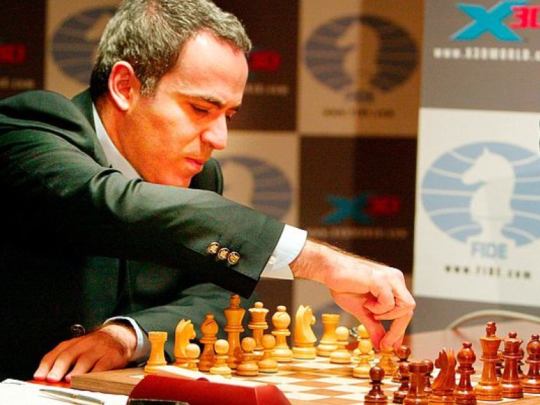 Гарри Каспаров возвращается в большие шахматы- тренер ФИДЕ