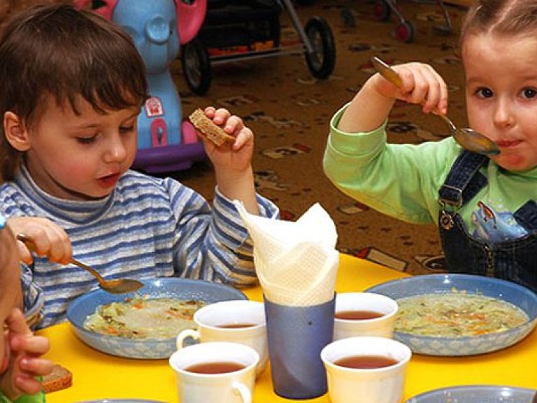 Воспитанников детсада Донецкой области кормили просроченными продуктами &#8212; прокуратура