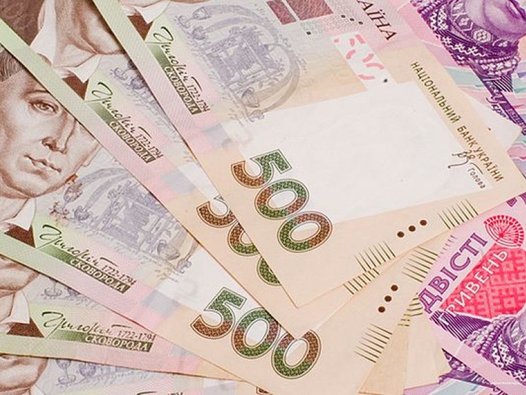 НБУ установил официальный курс на уровне 25,85 гривны за доллар