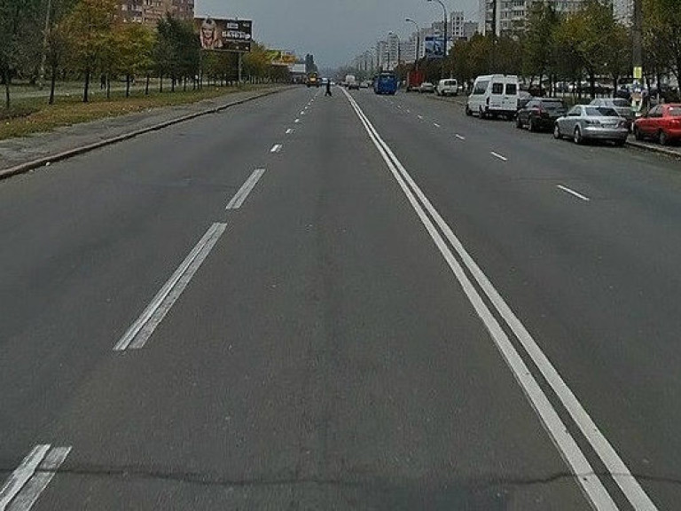 Киевляне перекрыли Харьковское шоссе в связи с отсутствием электроэнергии (ФОТО, ВИДЕО)