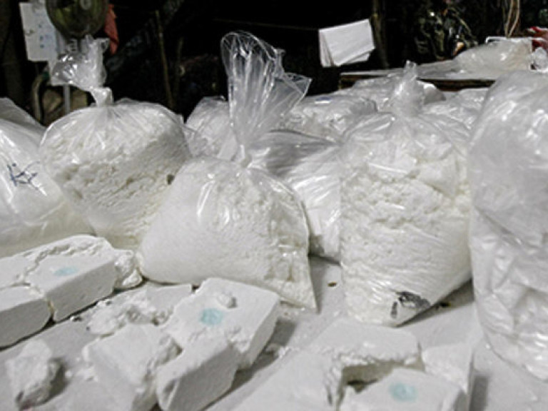Во Франции конфисковали 1,4 тонны кокаина на яхте, которая шла в Австралию