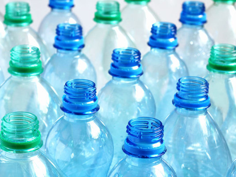 Ежеминутно в мире покупают 1 миллион пластиковых бутылок &#8212; исследование